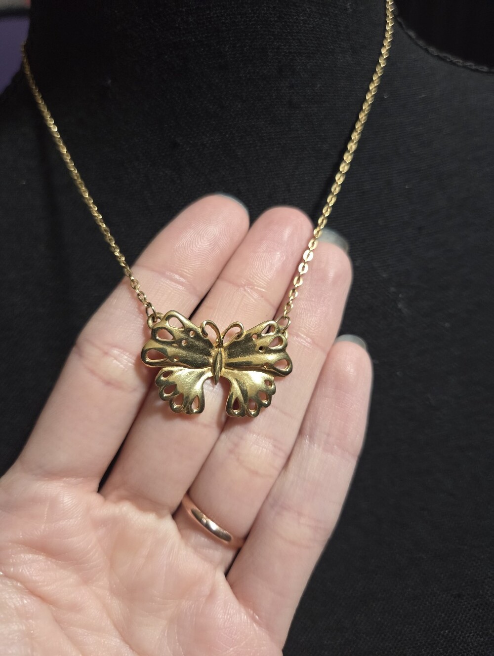 Vintage Gold Butterfly Necklace Pendant Fixed Dainty Feminine Jewelry 1980s